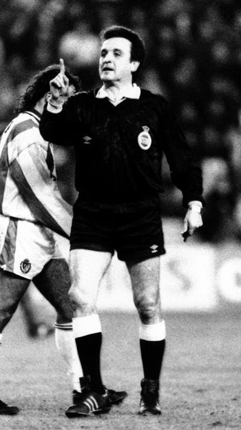 El Barça y los árbitros, una historia que comienza en 2003