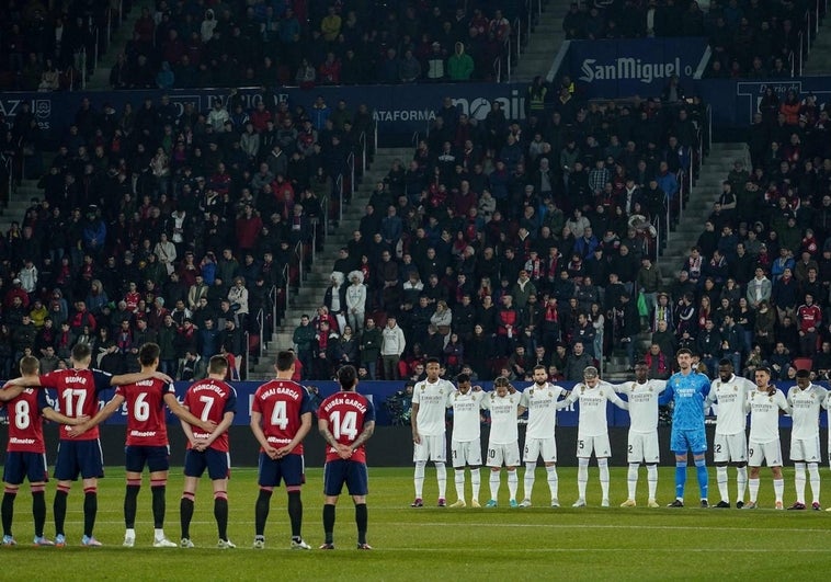 Rompen el minuto de silencio en el Osasuna - Real Madrid con un «Vinicius, hijo p...»