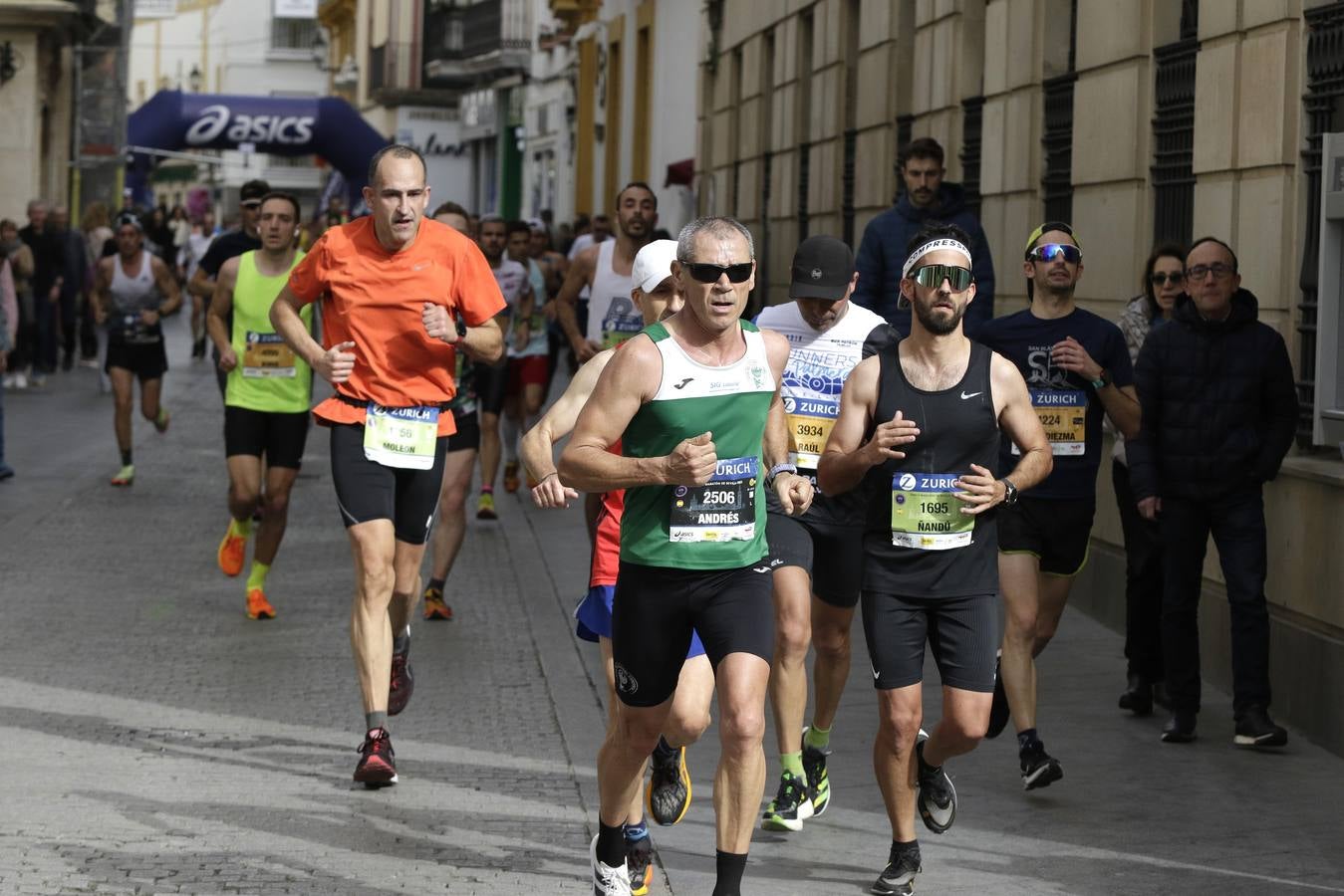 Participantes en el Zurich Maratón de Sevilla 2023