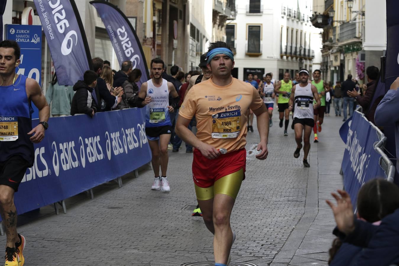 Participantes en el Zurich Maratón de Sevilla 2023