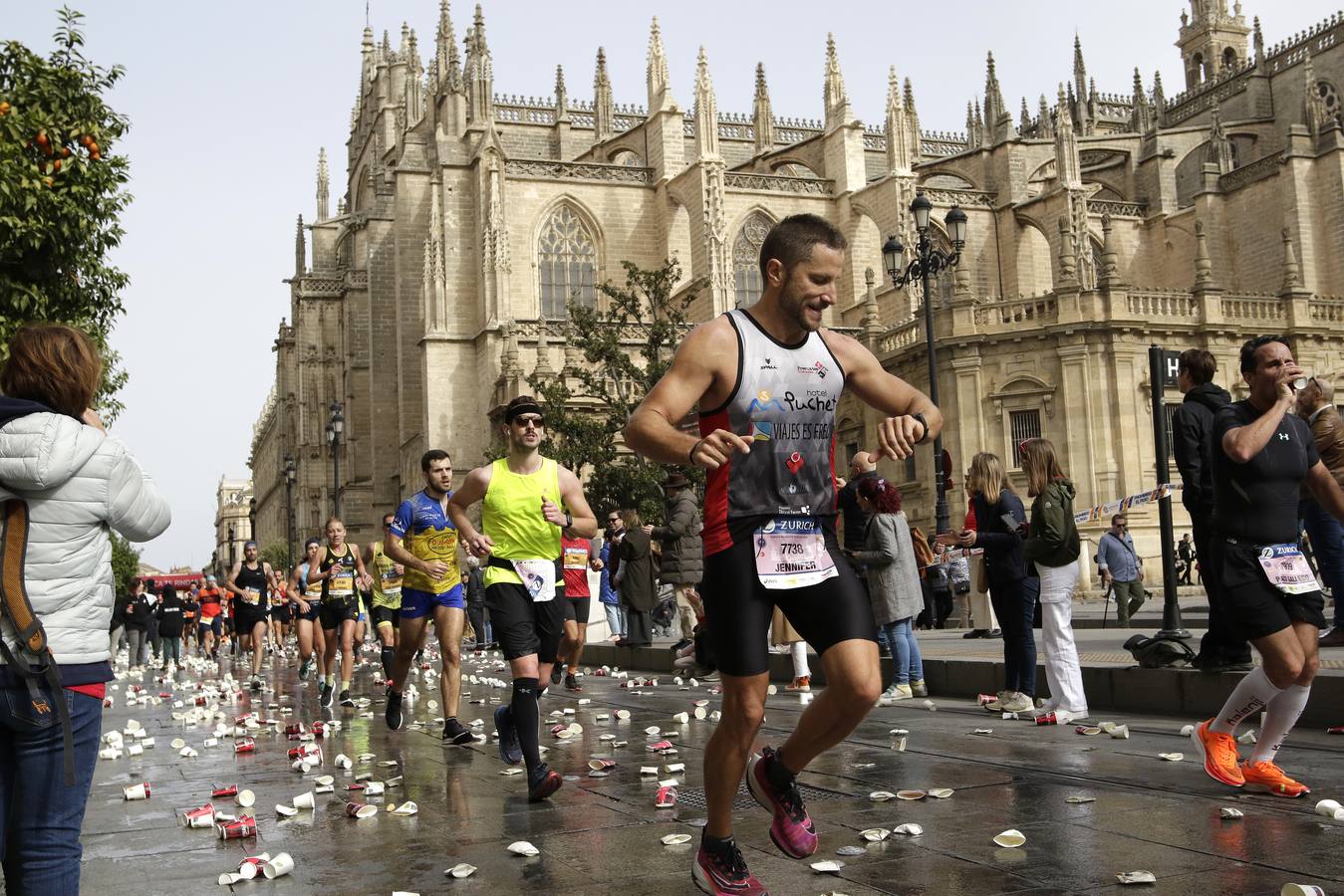 Participantes en el Zurich Maratón de Sevilla 2023
