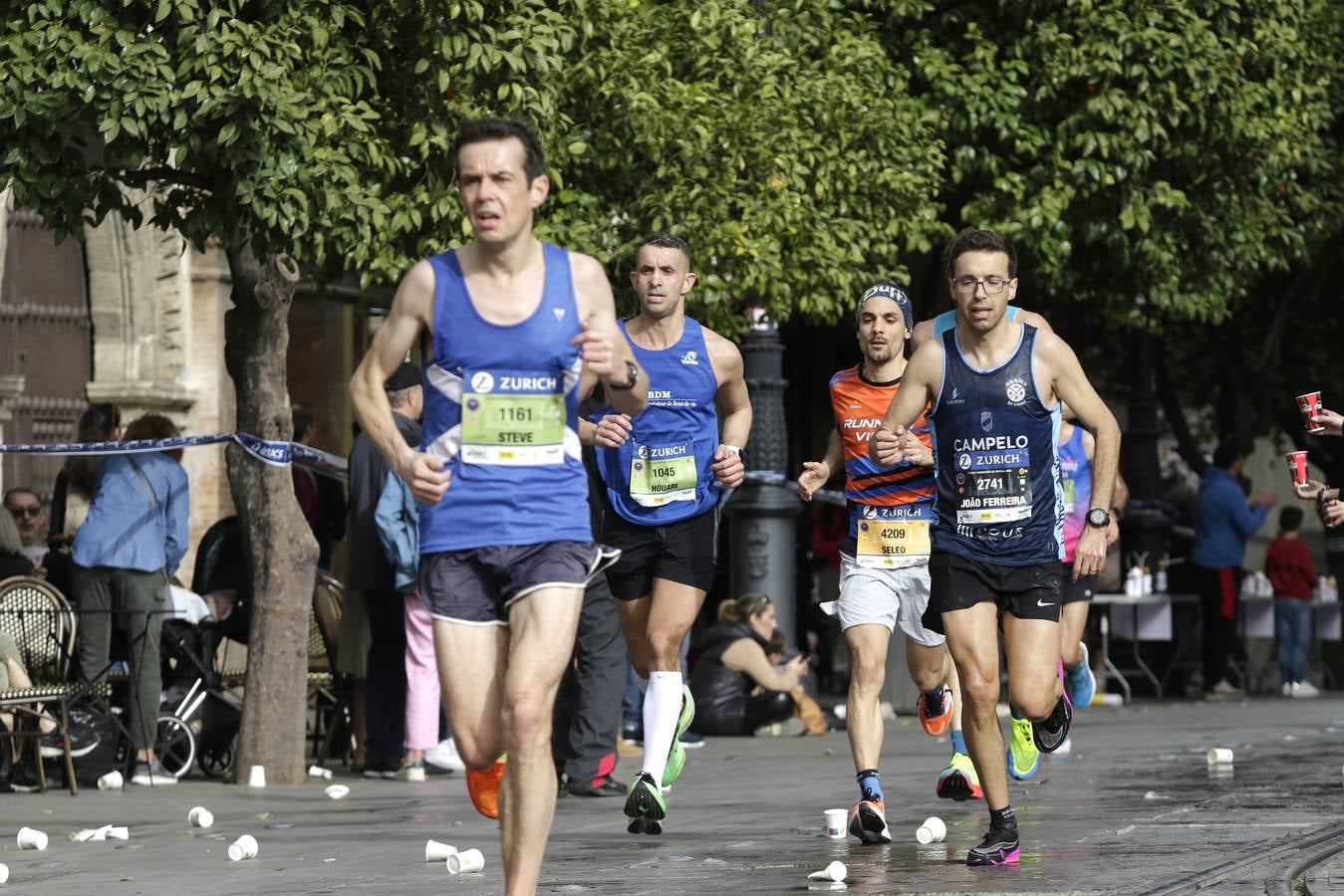 Participantes en el Zurich Maratón de Sevilla 2023