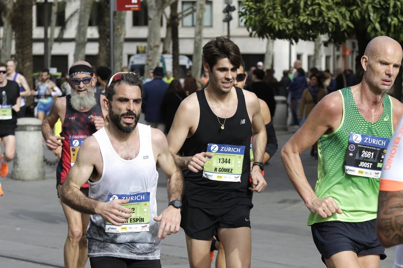Participantes en el Zurich Maratón de Sevilla 2023