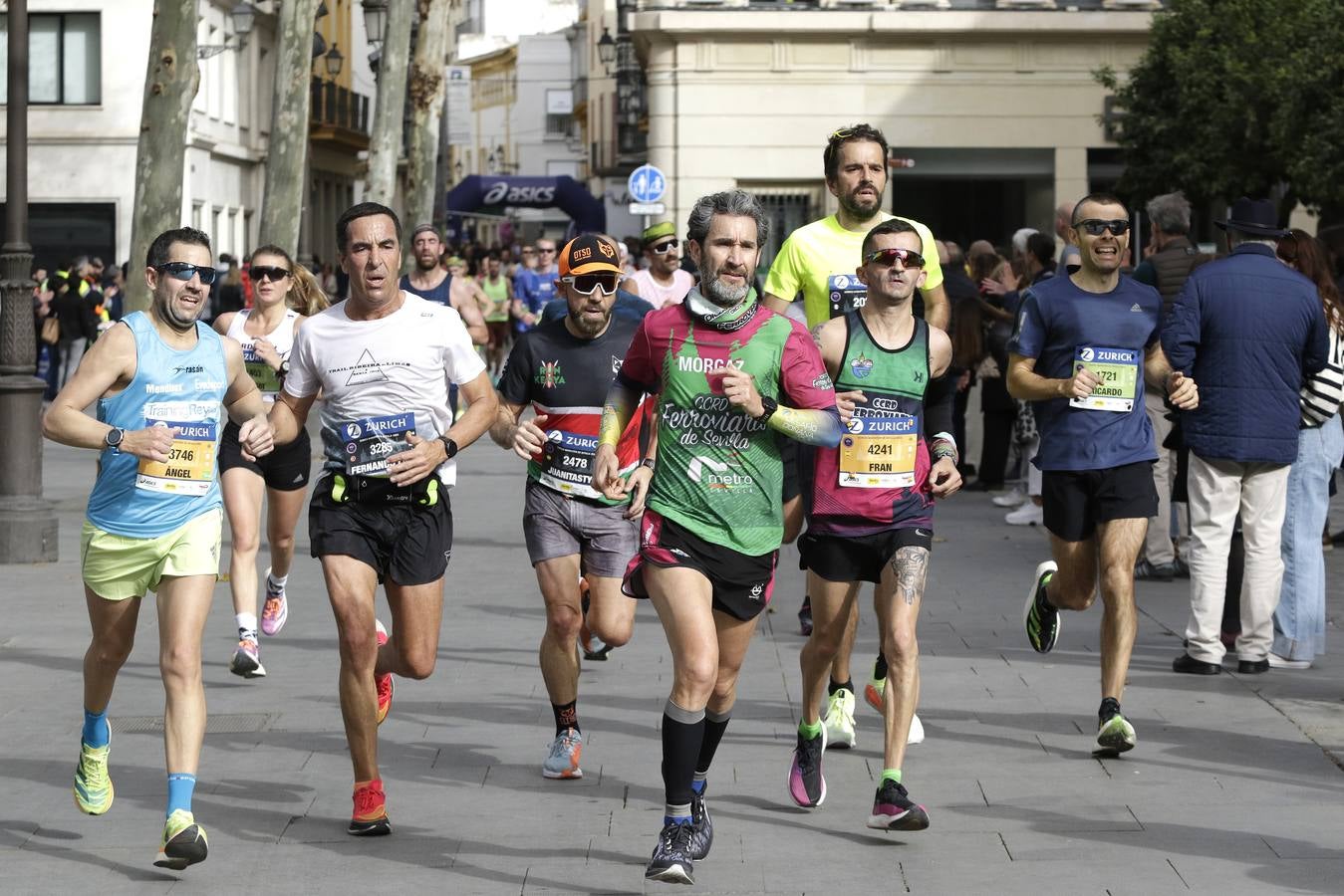 Participantes en el Zurich Maratón de Sevilla 2023