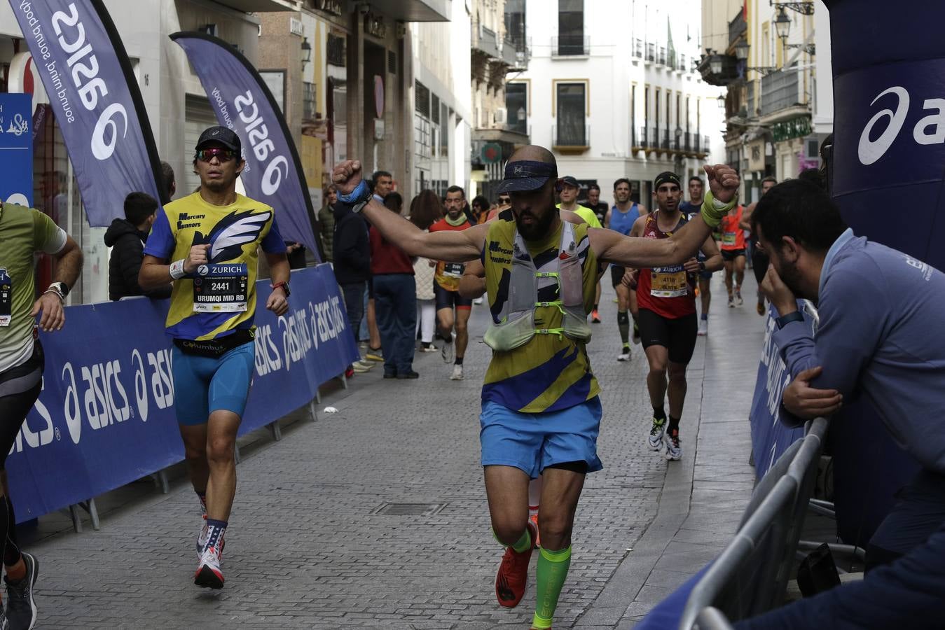 Participantes en el Zurich Maratón de Sevilla 2023