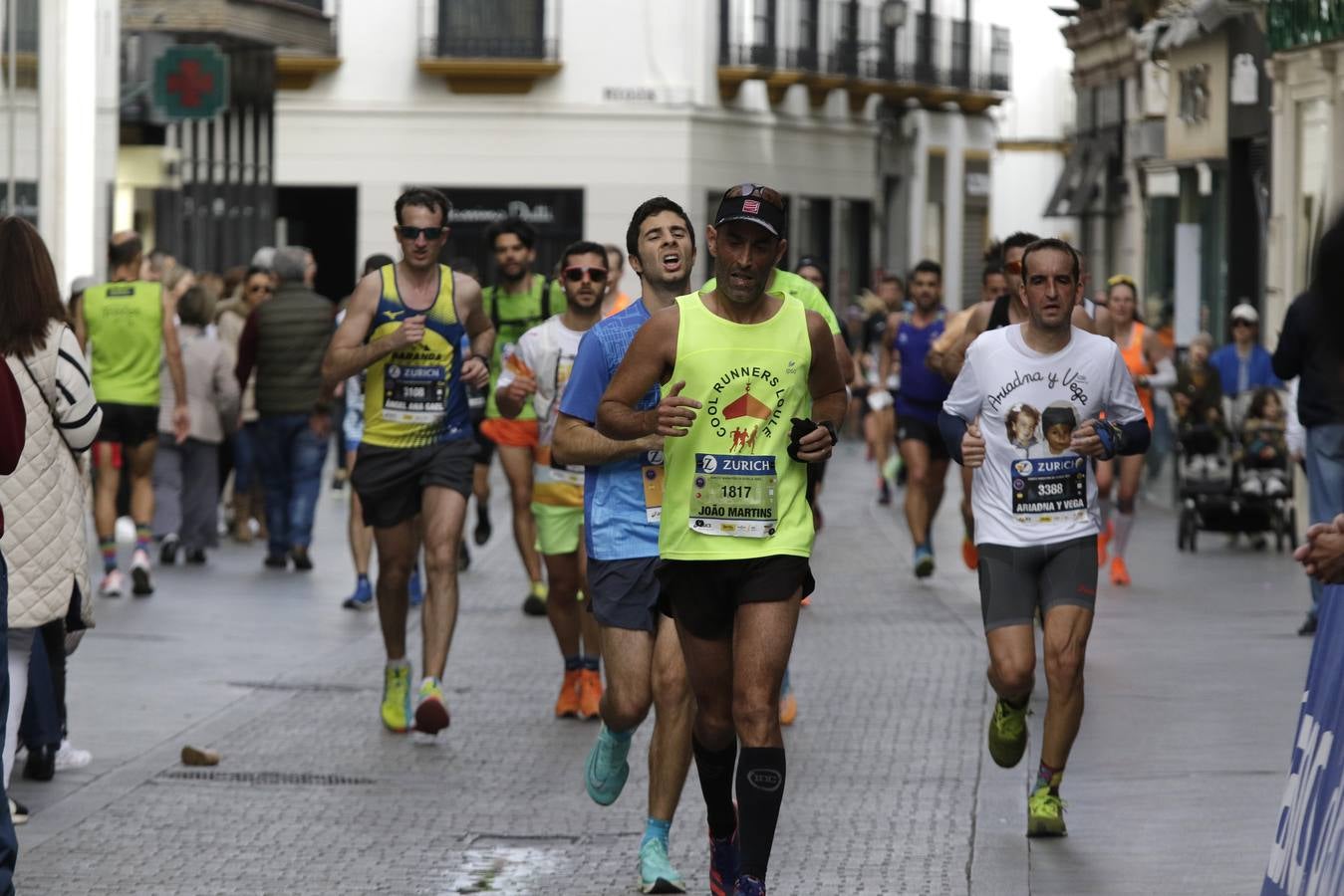 Participantes en el Zurich Maratón de Sevilla 2023