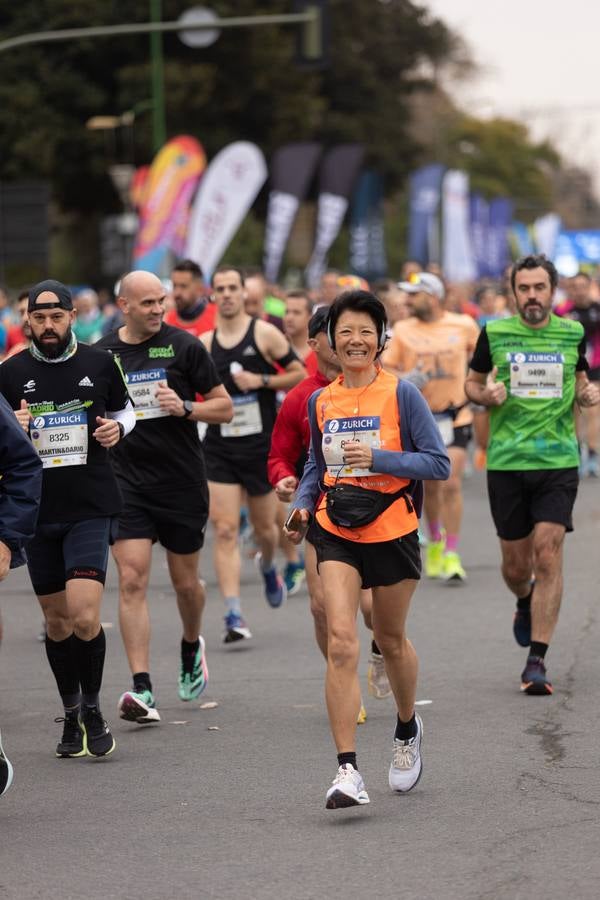 Diferentes momentos del Zurich Maratón de Sevilla 2023