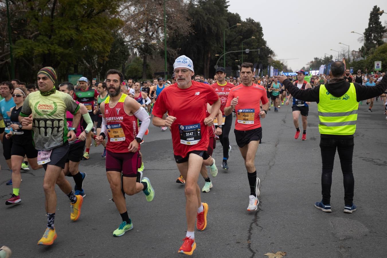 Diferentes momentos del Zurich Maratón de Sevilla 2023