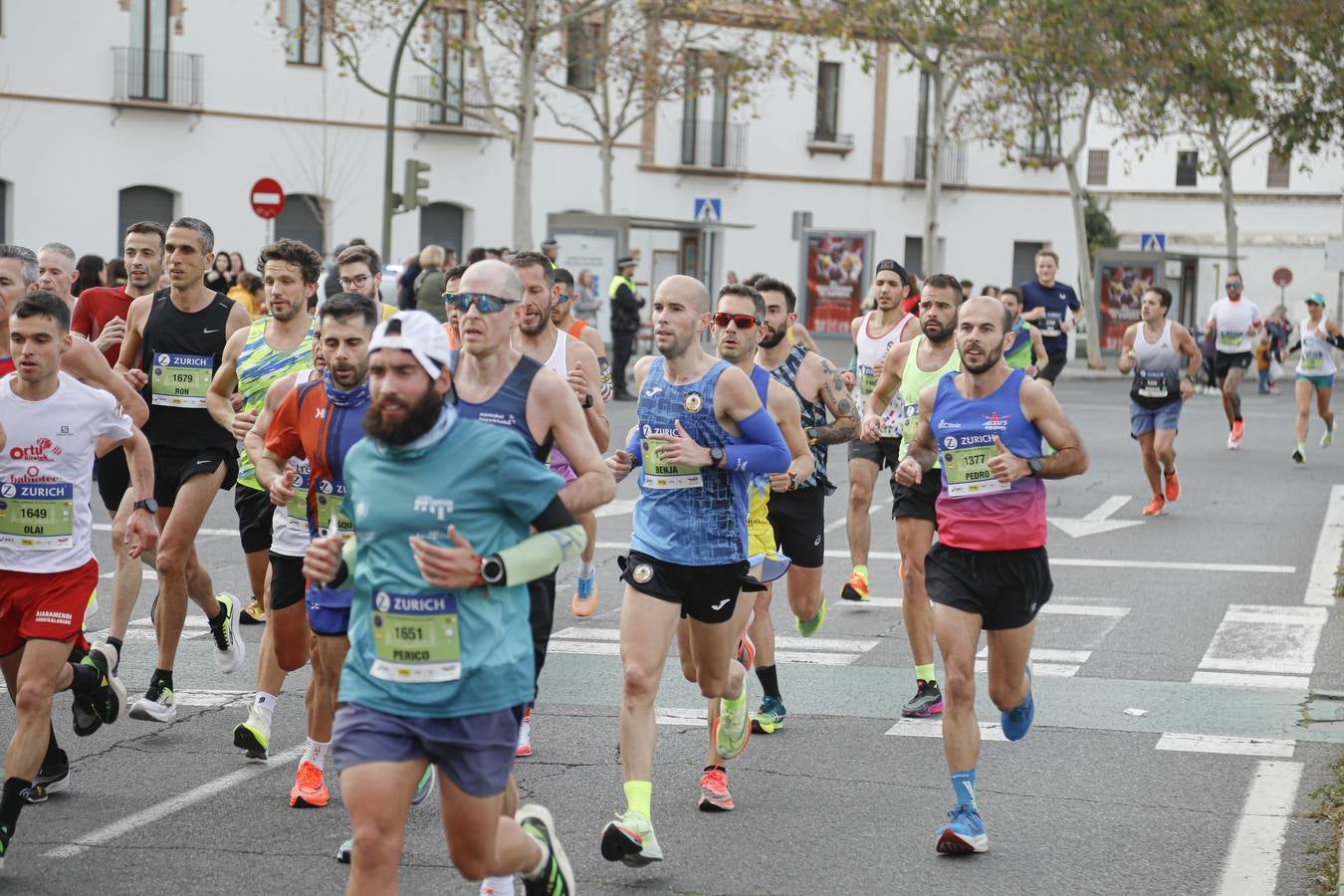 Participantes en el Maratón de Sevilla 2023