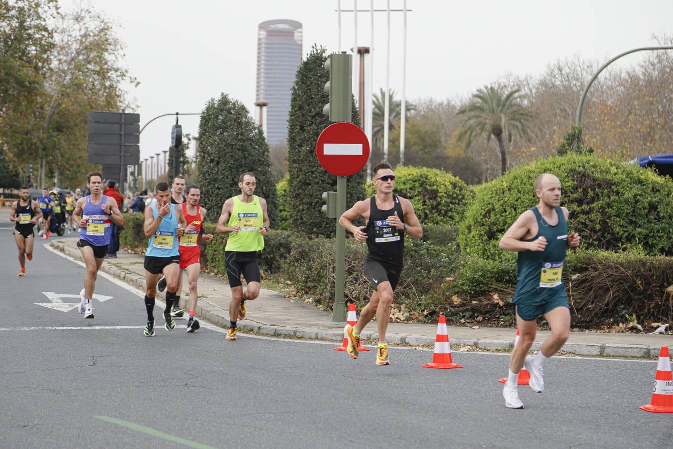 Participantes en el Maratón Sevilla 2023