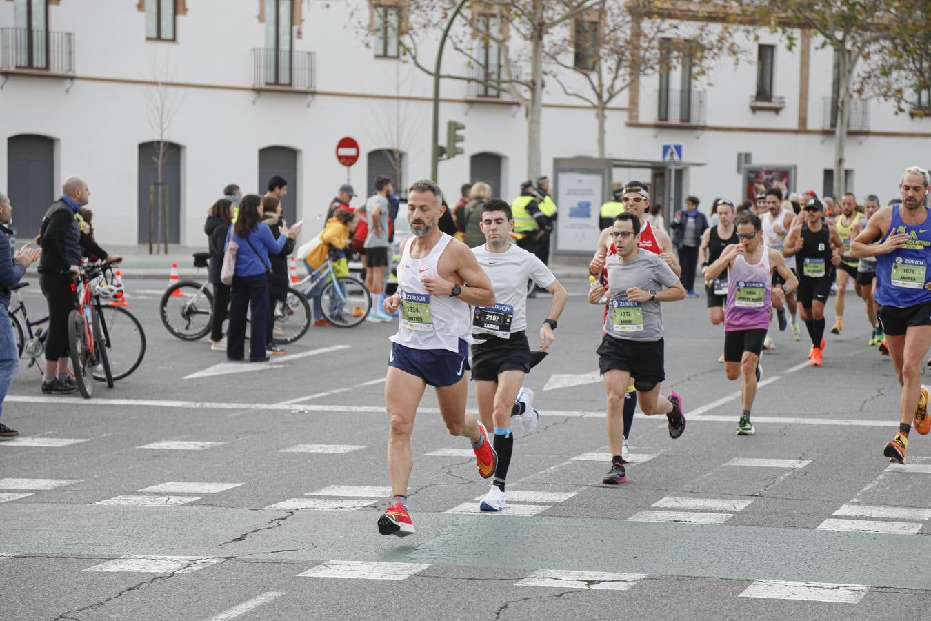 Participantes en el Maratón de Sevilla 2023