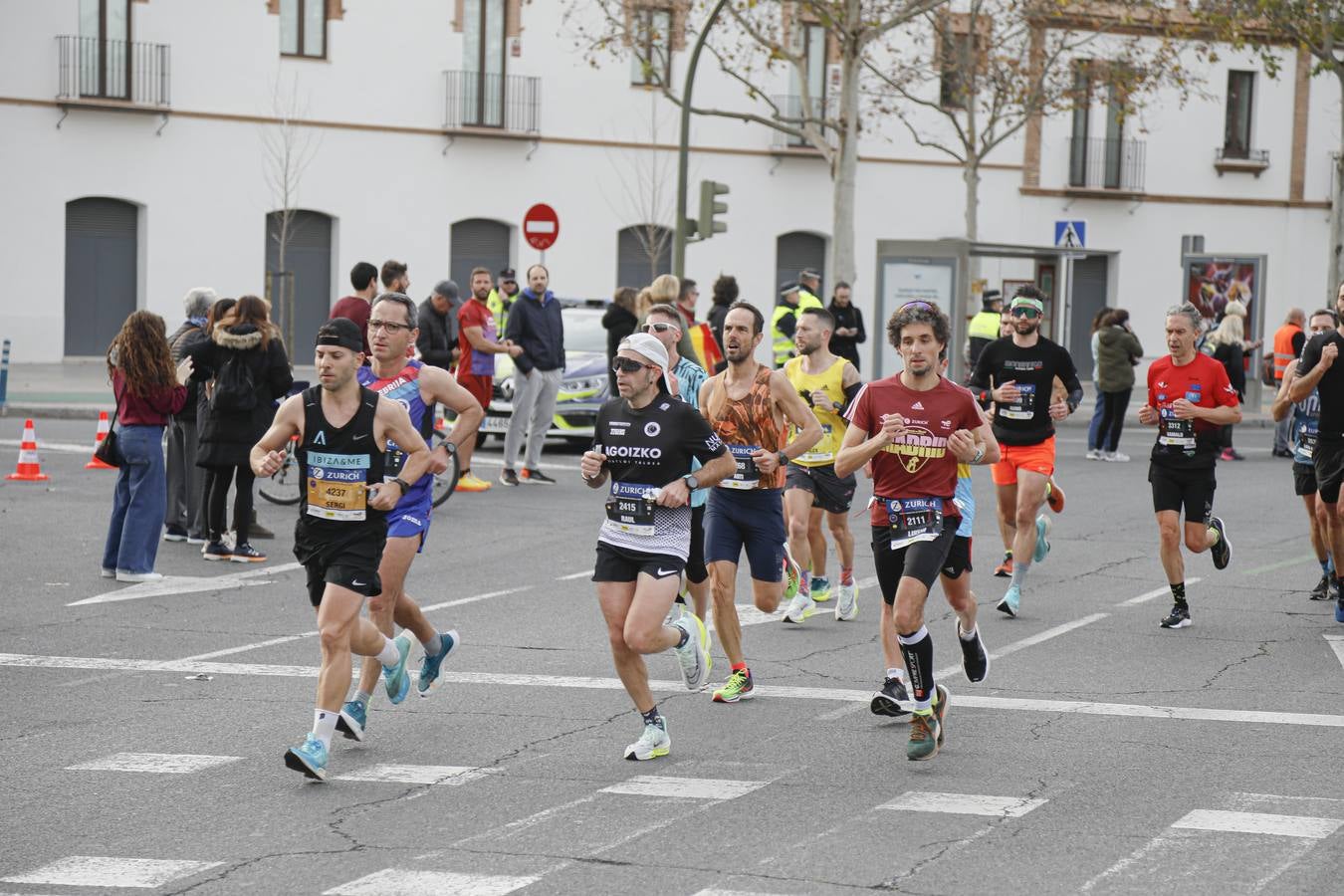 Participantes en el Maratón de Sevilla 2023