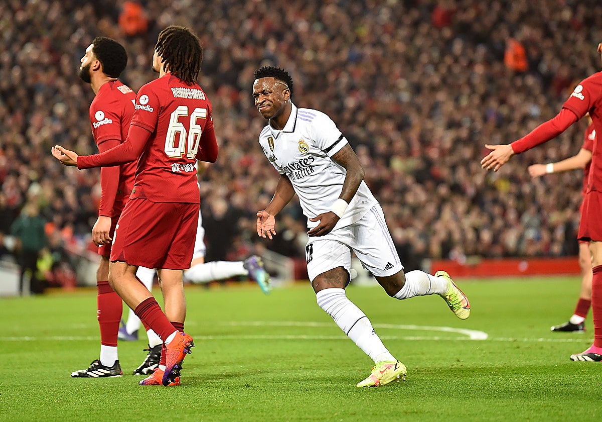 Vinicius se doctora en Anfield