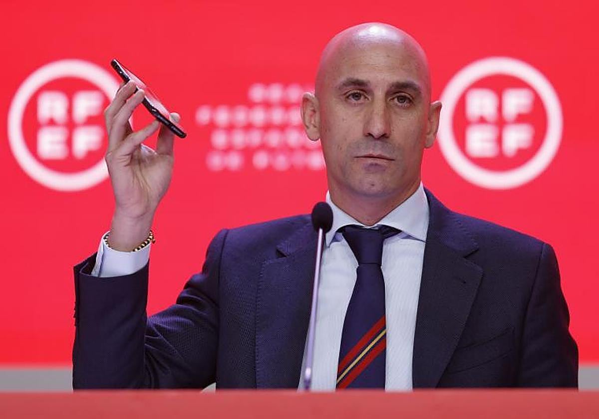 Luis Rubiales, durante una rueda de prensa en la RFEF