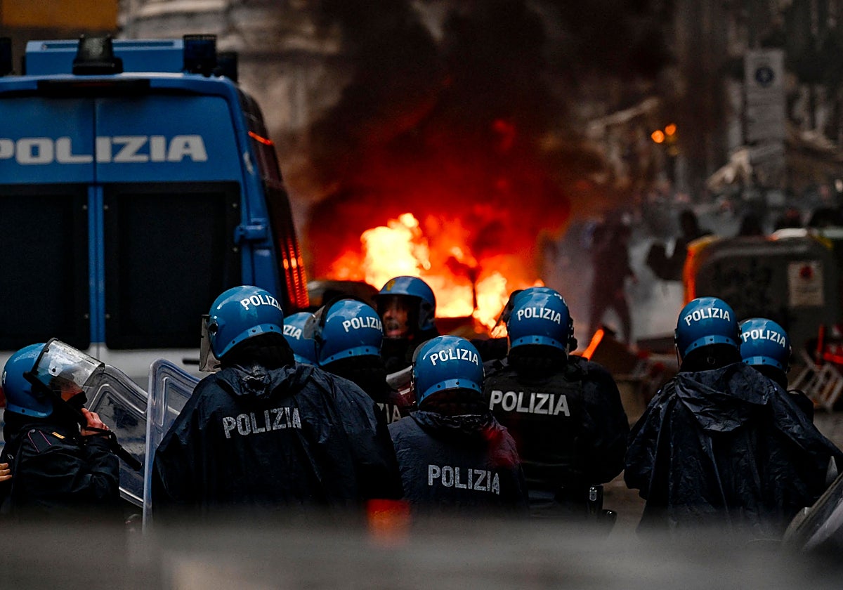 Incidentes en la previa del Nápoles - Eintracht