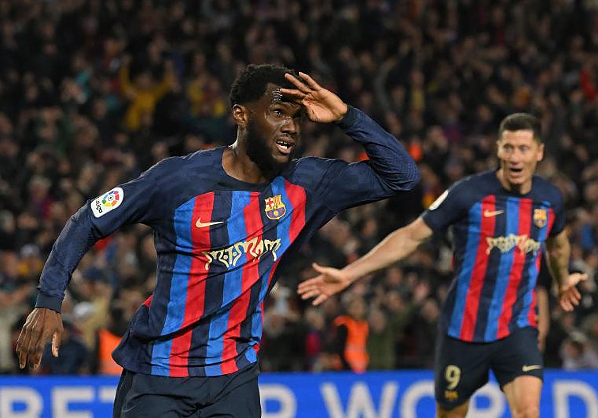 Kessié realiza el saludo militar tras marcar el gol ante el Real Madrid