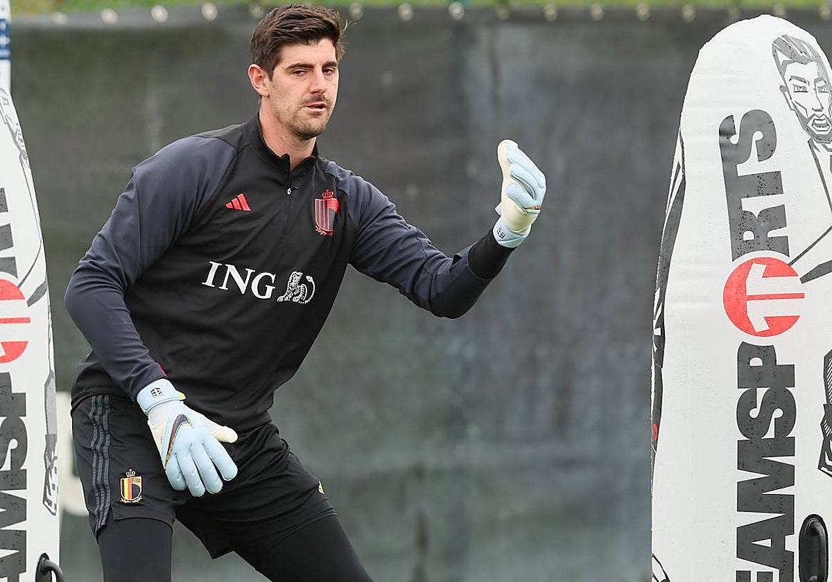 Courtois, en un entrenamiento de Bélgica