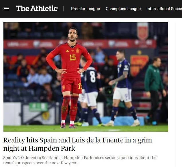 «La realidad golpea a España y Luis de la Fuente en una noche tétrica en Hampden Park. La derrota de España por 2-0 ante Escocia plantea serias dudas sobre las perspectivas de la selección española en los próximos años»
