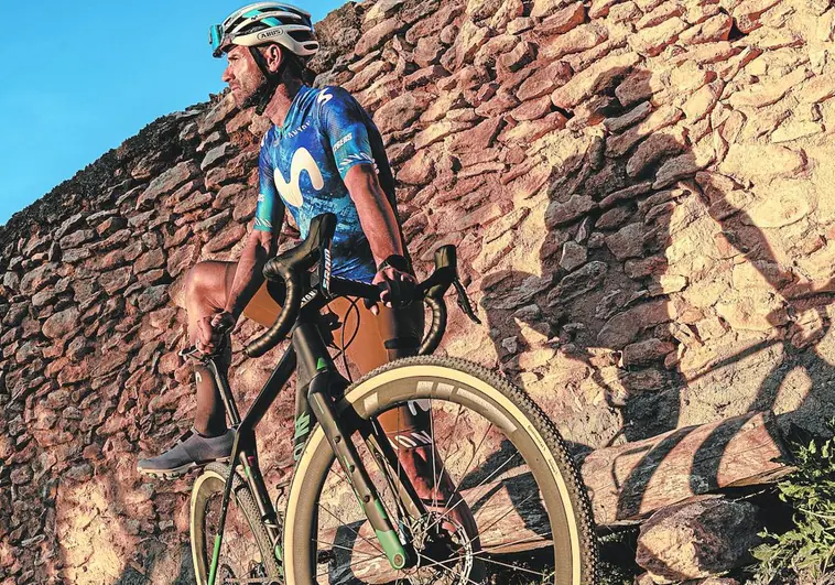 Alejandro Valverde no sabe vivir sin la bicicleta: los motivos de su salto al gravel
