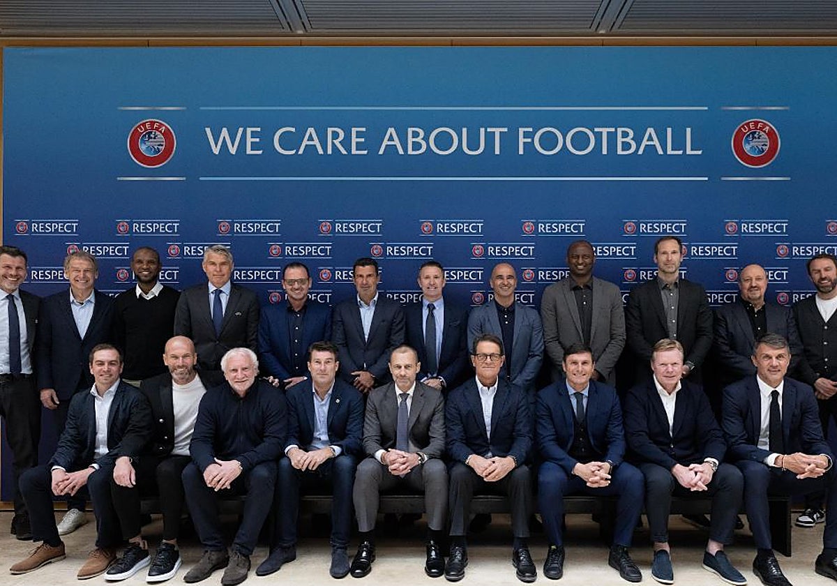 Imagen de los participantes en la primera reunión de la 'UEFA Football Board'