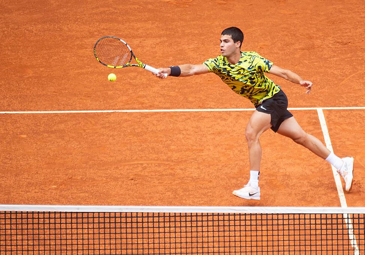 Carlos Alcaraz, durante su partido ante Khachanov