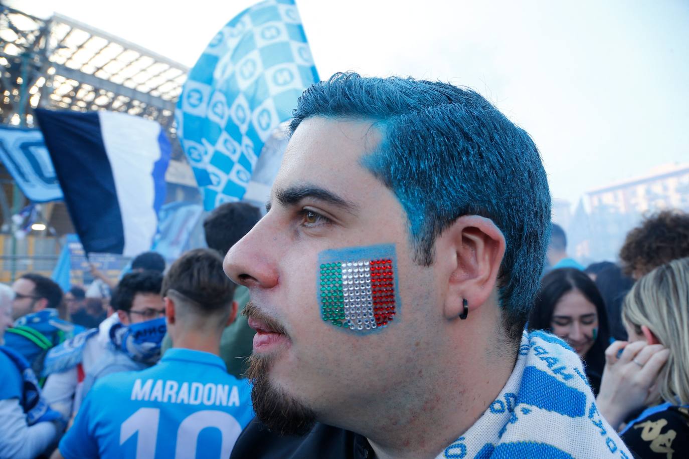 Locura y pasión en las calles a la espera de que el Nápoles se proclame campeón de la Serie A