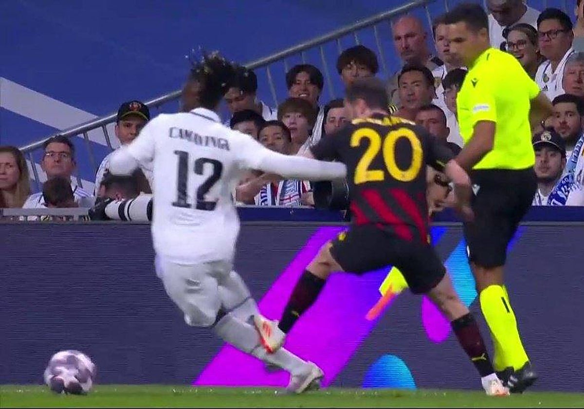 El planchazo de Bernardo Silva a Camavinga