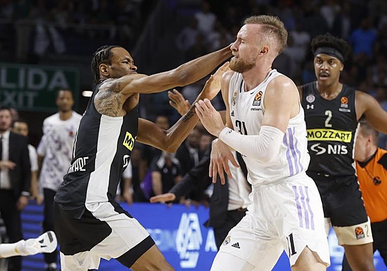 Punter golpea a Musa en el segundo partido de la eliminatoria