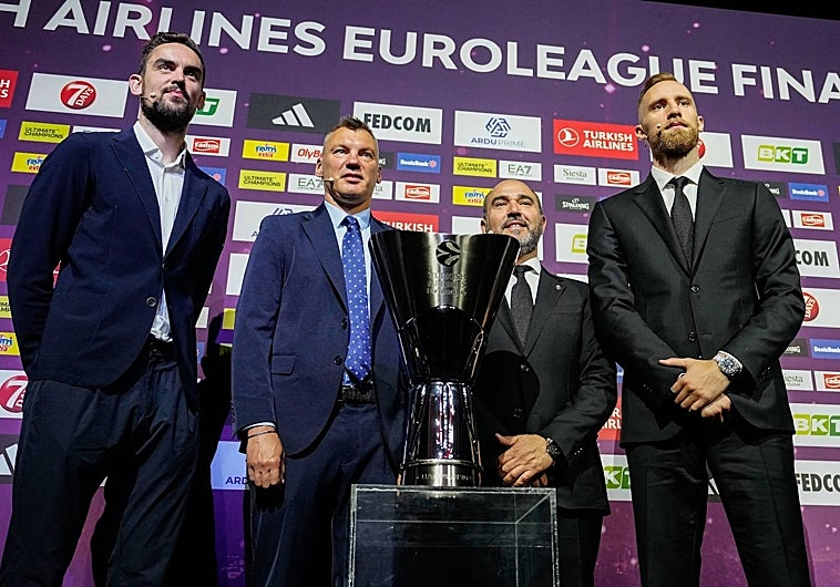 Satoransky y Jasikevicius, junto a Mateo y Musa