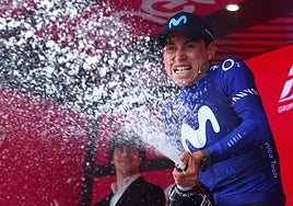 Movistar celebra su primer triunfo en la etapa afeitada de gran montaña