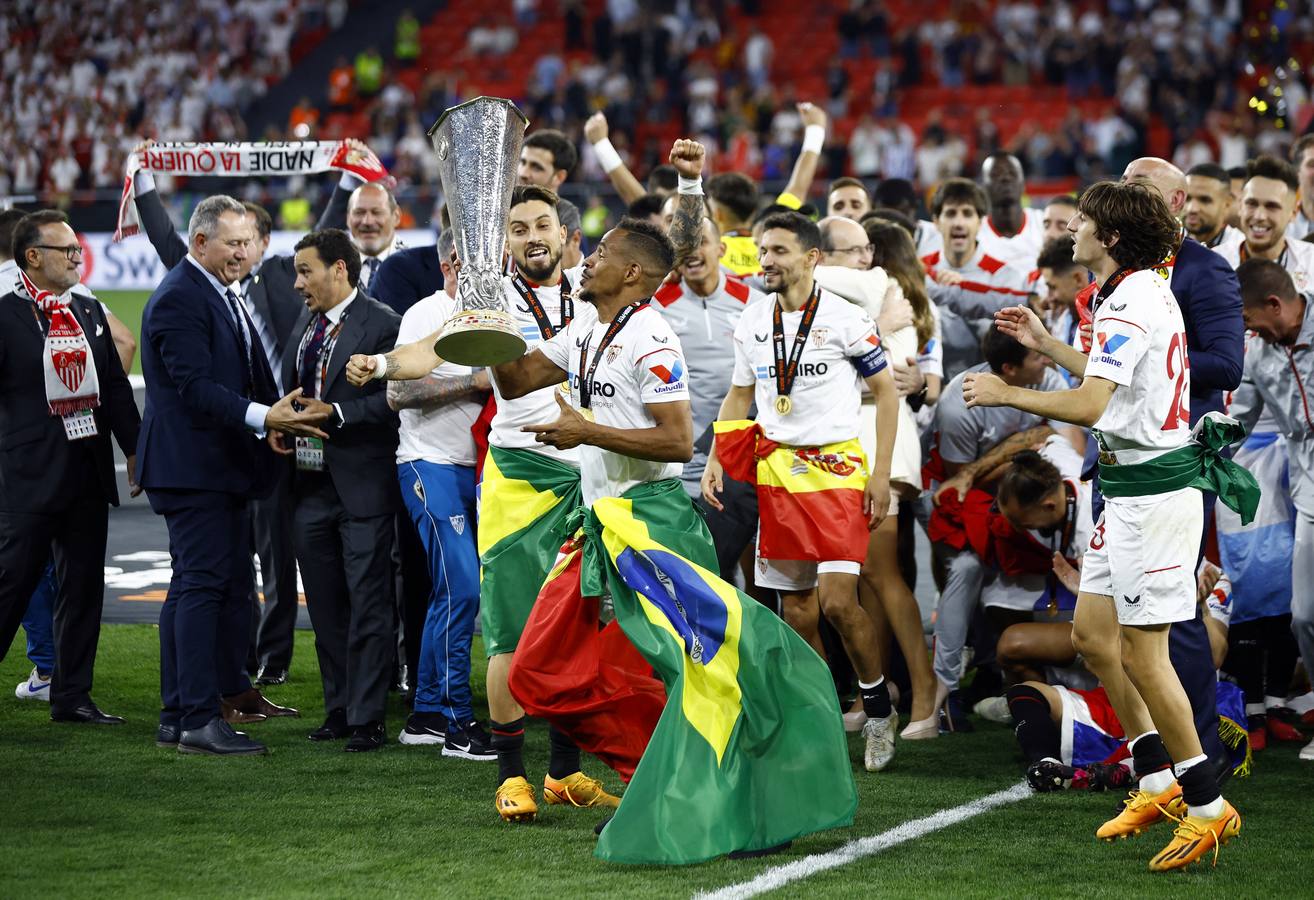 El Sevilla F.C. celebra su séptima Europa League en Budapest