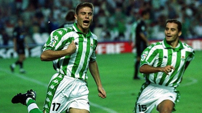 Joaquín, junto a Ito, celebra el gol marcado en el Real Betis - RCD ESpanyol, jugado en septiembre de 2001