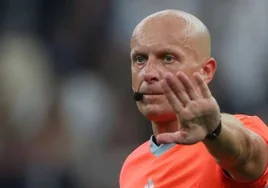 Escándalo en la Champions: la UEFA investiga al árbitro de la final por participar en un acto ultraderechista