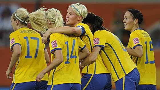 Las futbolistas de Suecia tuvieron que mostrar sus genitales para jugar el Mundial de 2011