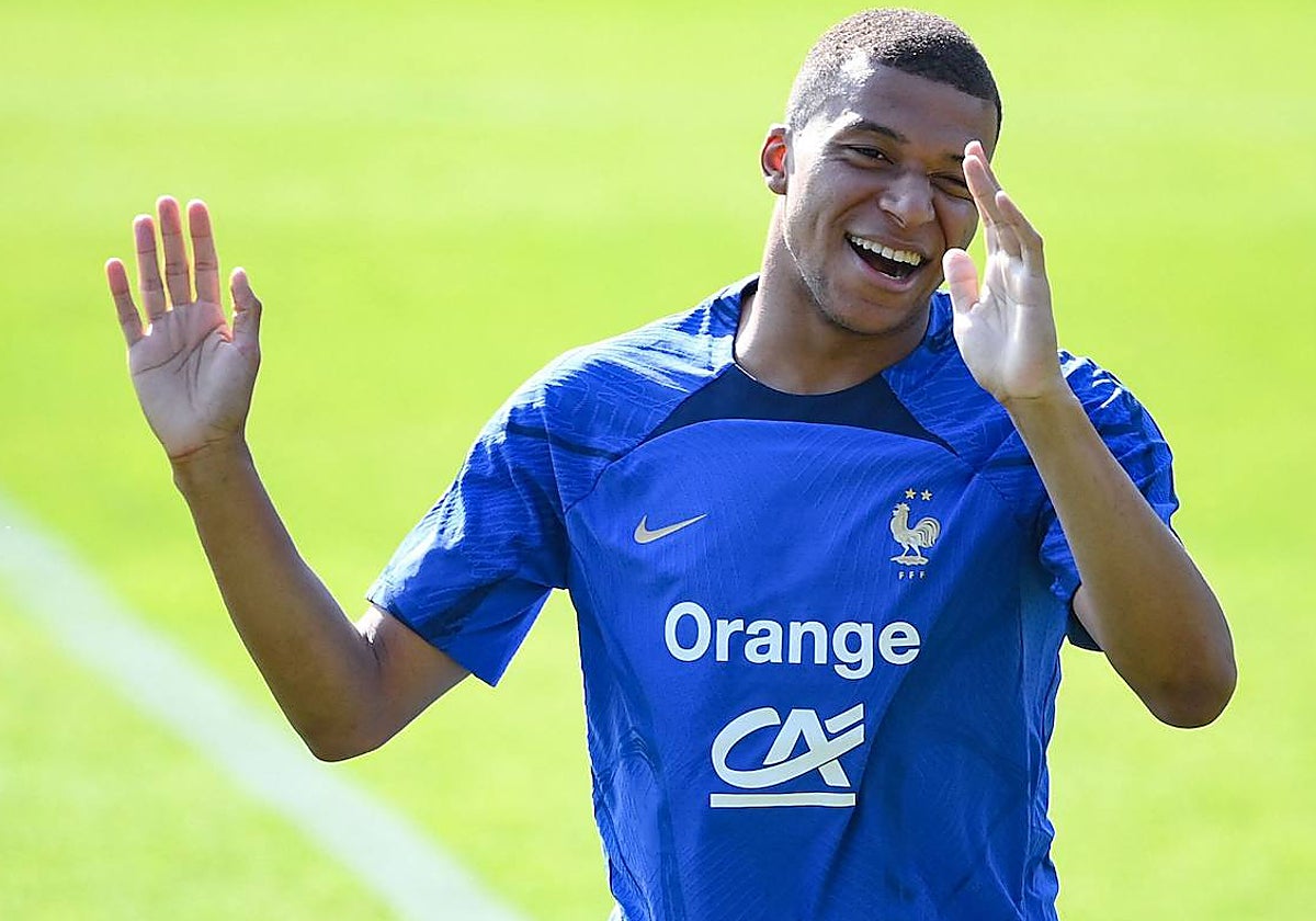 Mbappé, feliz en la concentración de la selección francesa