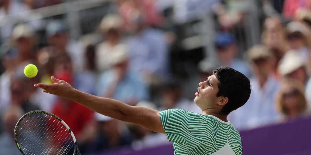 Dónde ver en televisión y qué hora es el partido de Alcaraz contra De Miñaur en la finale en Queen’s