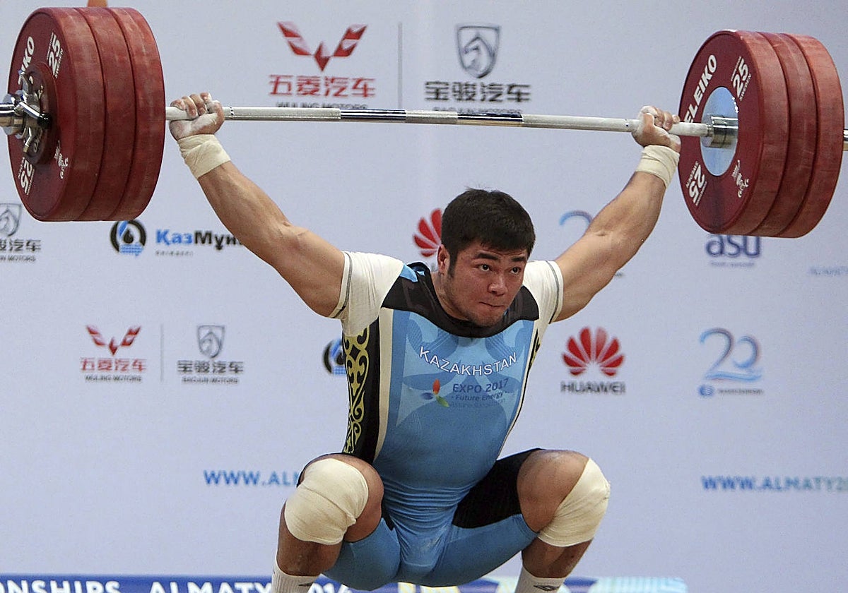 El halterófilo Kazajo Vladimir Sedov