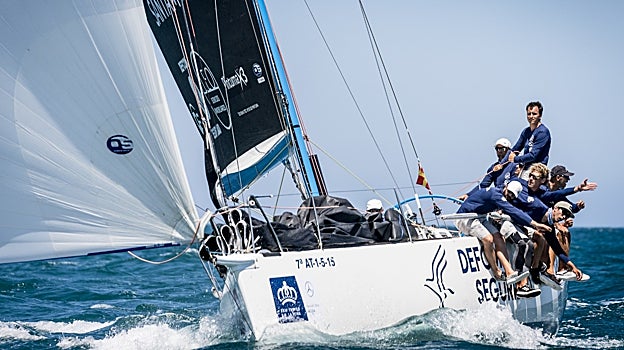 El Enewtec conquista el título absoluto del Trofeo SM La Reina