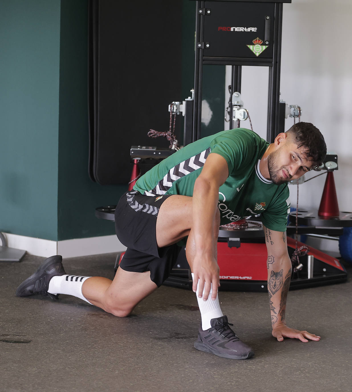 Los reconocimientos médicos marcan la vuelta del Real Betis al terreno de juego