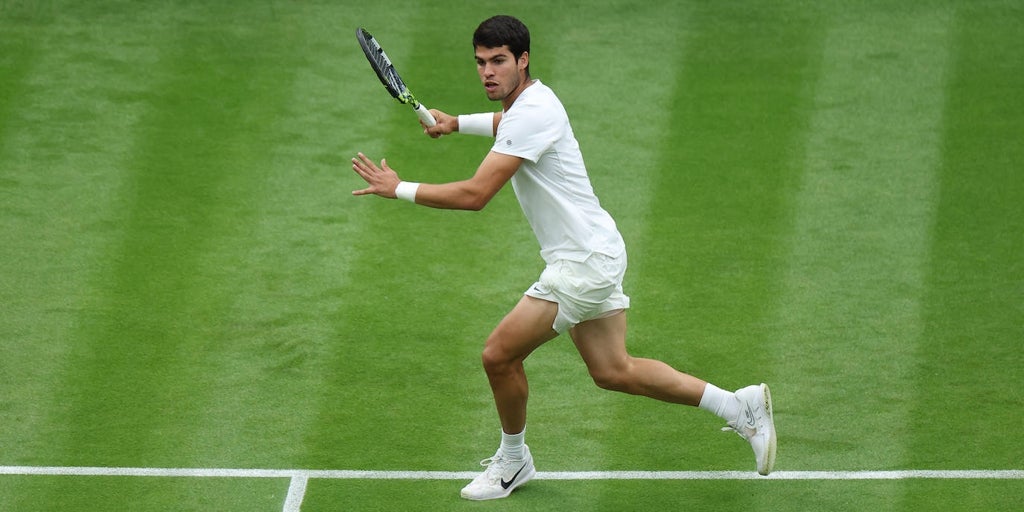 Donde ver en televisión ya qué hora juega Alcaraz el partido de Wimbledon de hoy ante Muller