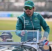 Paso atrás de Aston Martin o crecimiento de los rivales