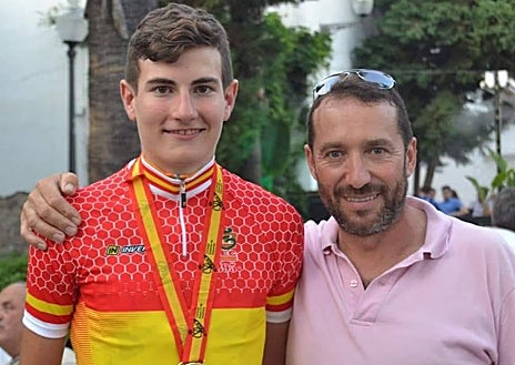 Imagen secundaria 1 - Carlos Rodríguez, el liderazgo del novato