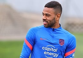 Un gol salvador tras la hidratación y ya: el paso gris de Lodi por el Atlético