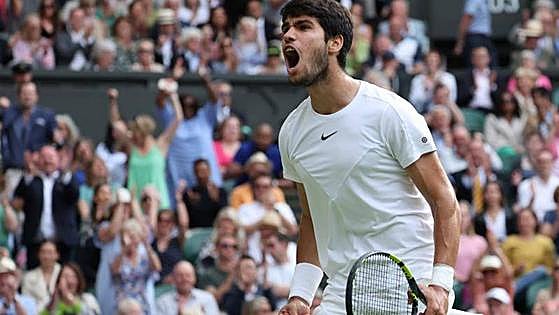 Alcaraz, ganador de Wimbledon 2023: resultado, cómo ha quedado el partido y reacciones a su victoria ante Djokovic, en directo