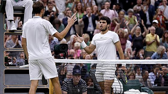 ¿Por qué los tenistas de Wimbledon visten de blanco?