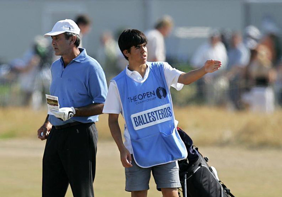 Severiano Ballesteros, con su hIjo Javier de caddy, en su último British, en 2006