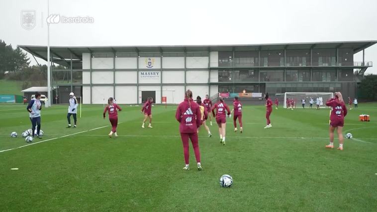 La Selección Femenina de fútbol entrena para su segundo partido en la Copa del Mundo