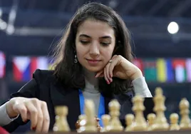 La ajedrecista iraní Sara Khadem, que se negó a llevar velo en el Mundial, obtiene la nacionalidad española