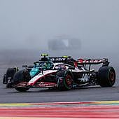 Hulkenberg se burla de Alonso por su abandono en el sprint de Bélgica: «Fue el karma»