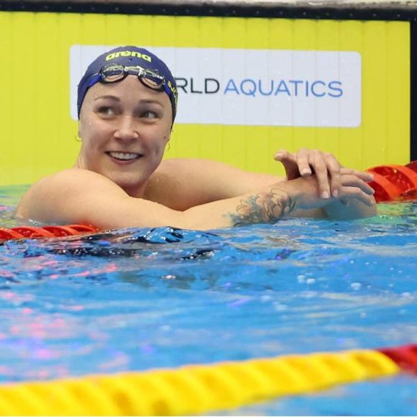 Sjostrom gana un oro y veinte minutos después pulveriza un récord mundial